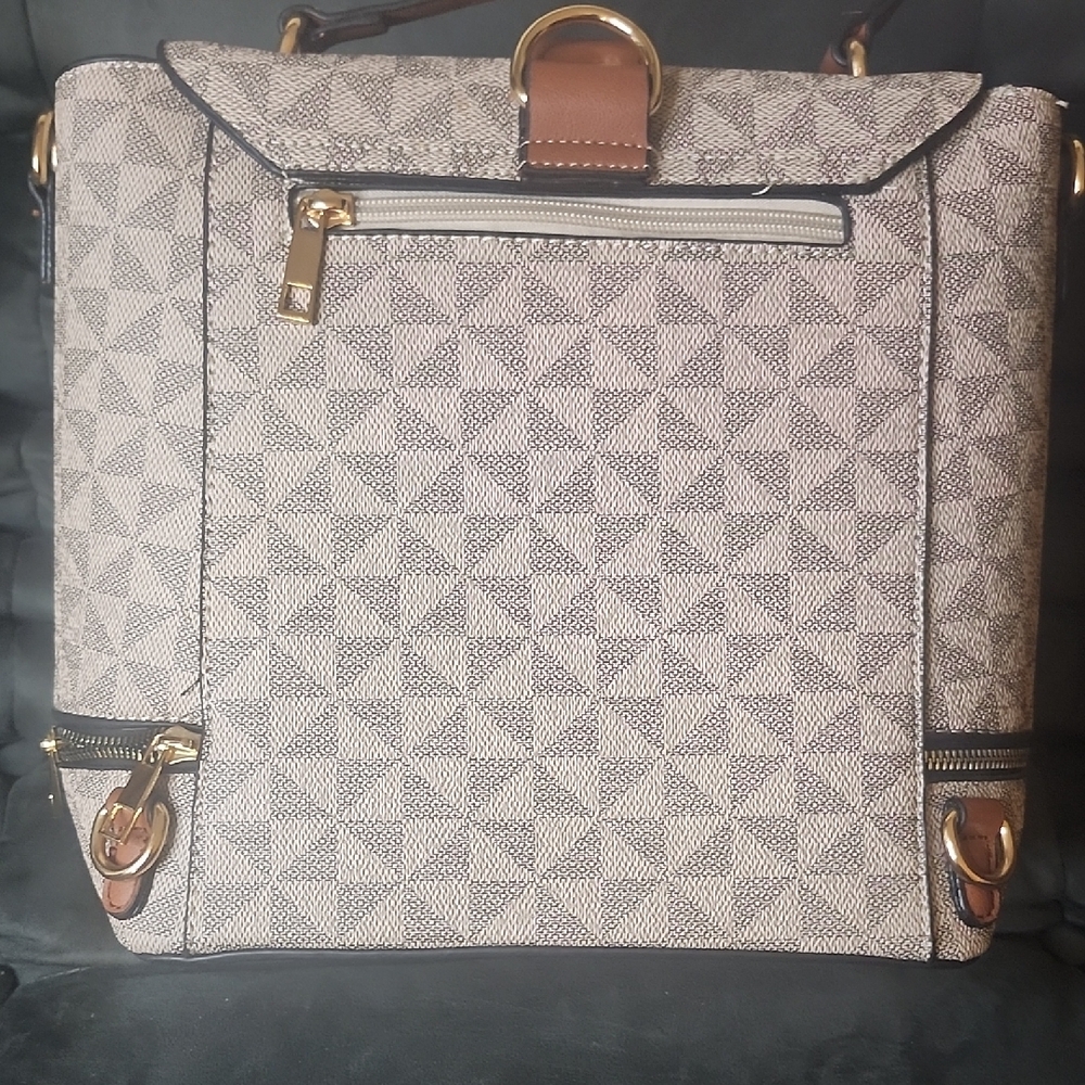 Elegant Tan and Cream Women's Bag Set - Picture 2 of 2